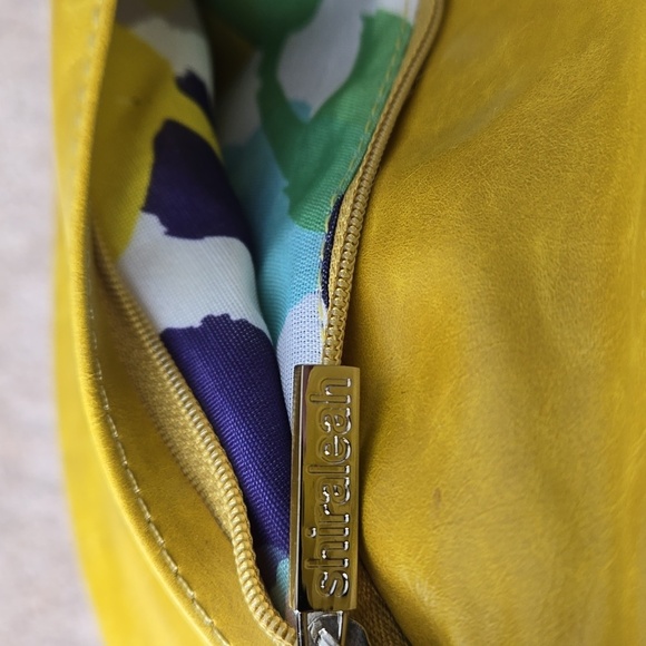 Shirleah clutch, like new - Picture 9 of 9